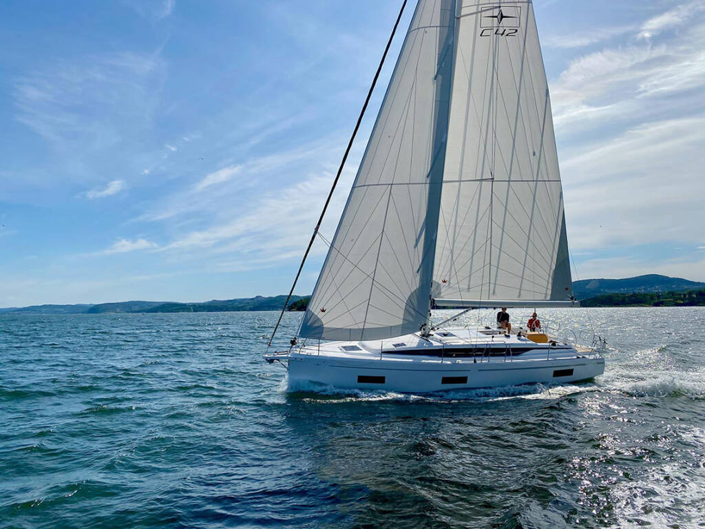 Bavaria C42 Style Polaris