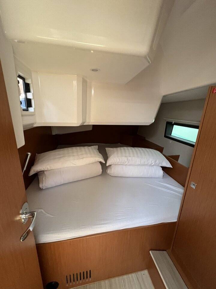 Bavaria C42 Auka