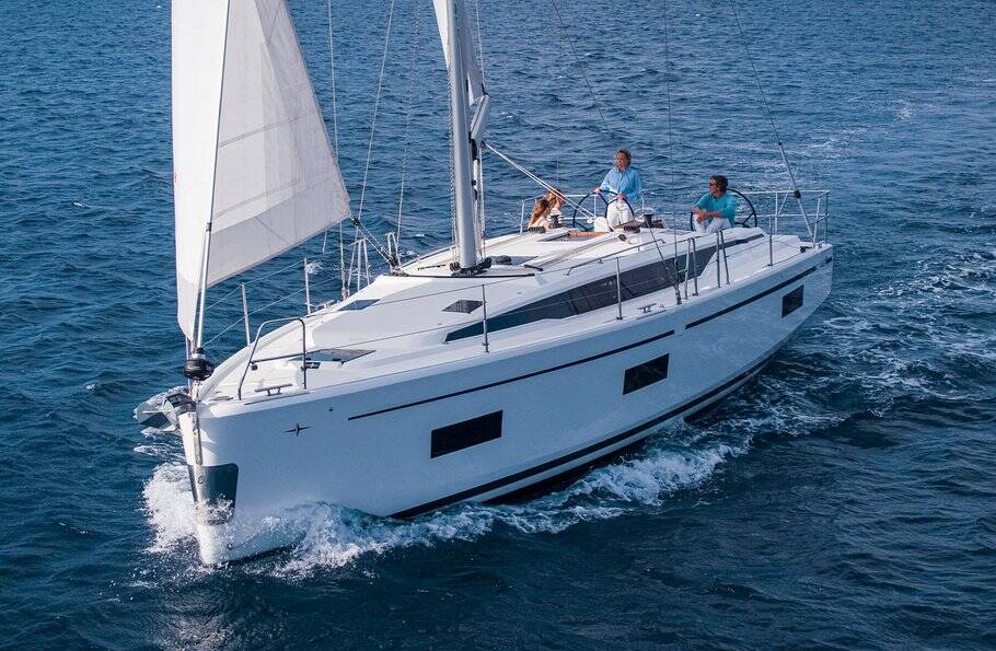 Bavaria C42 Aurora