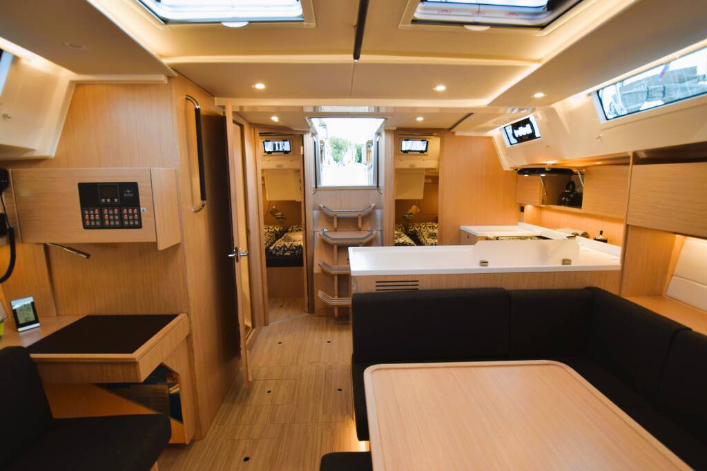 Bavaria C45 Style Aria