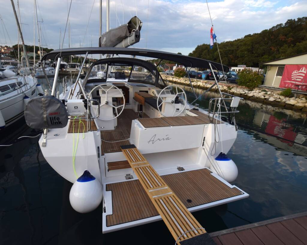 Bavaria C45 Style Aria