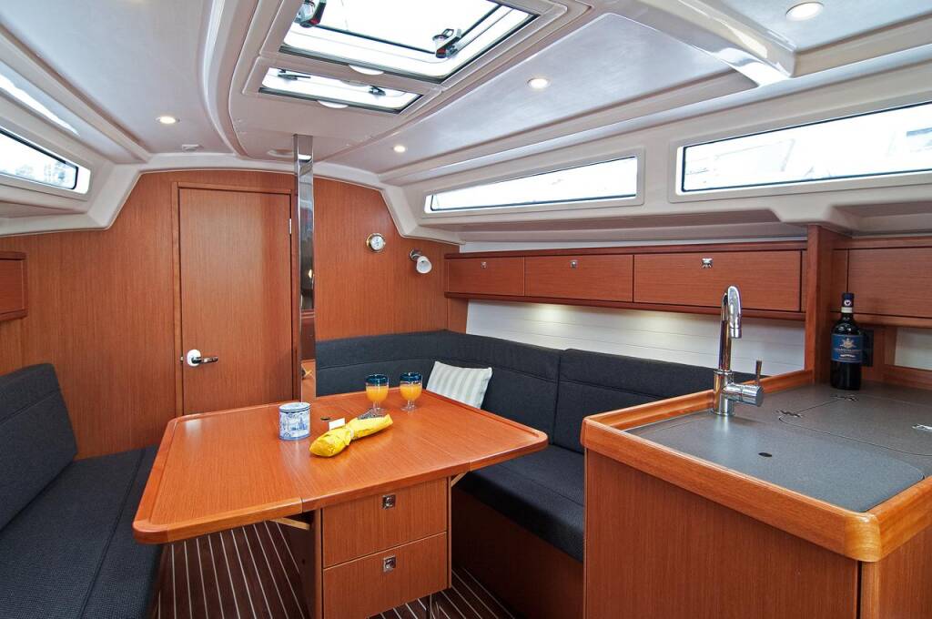 Bavaria Cruiser 33 Adria Breeze