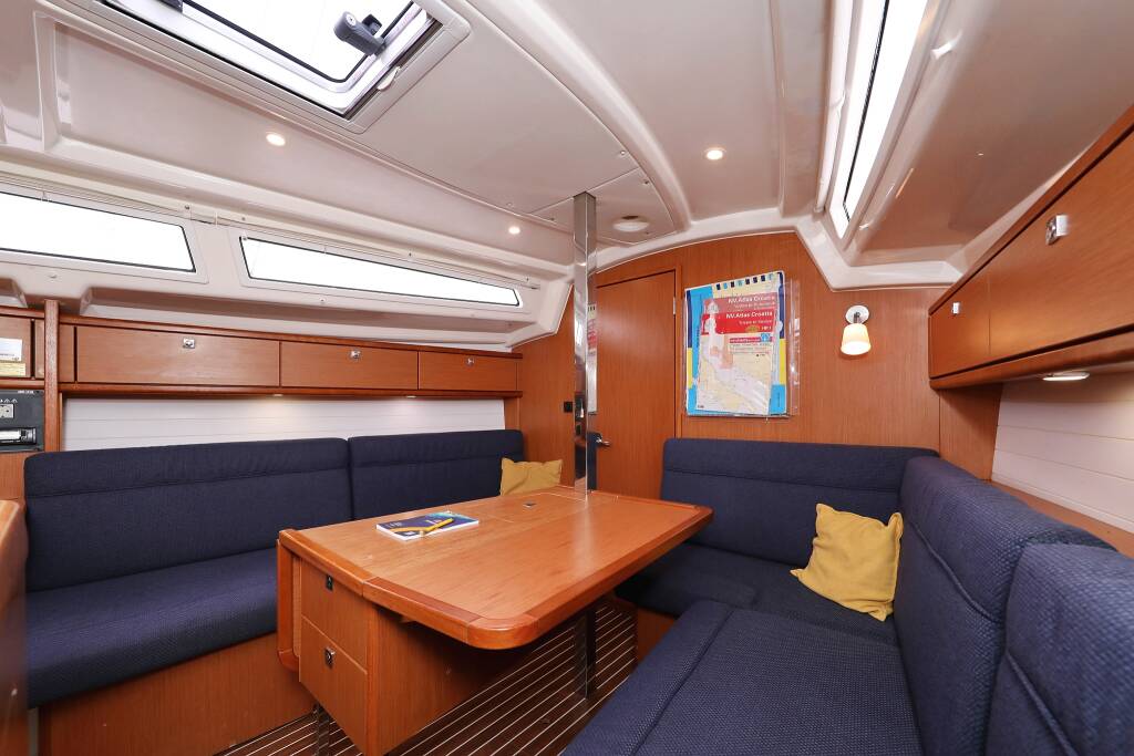 Bavaria Cruiser 33 Homeoffice