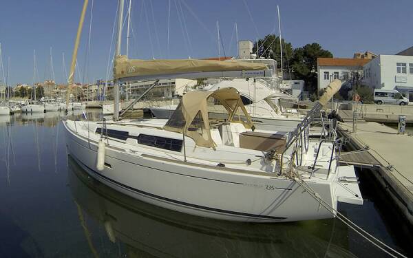 Dufour 335 GL Lara