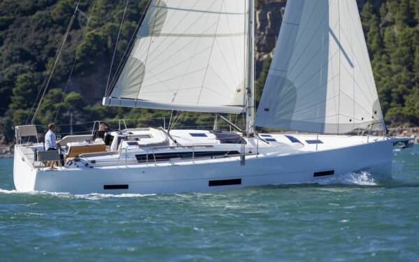 Dufour 430 PRESTIGE