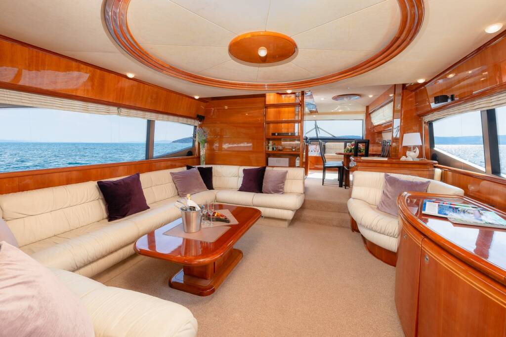 Ferretti Yachts 730 Marino