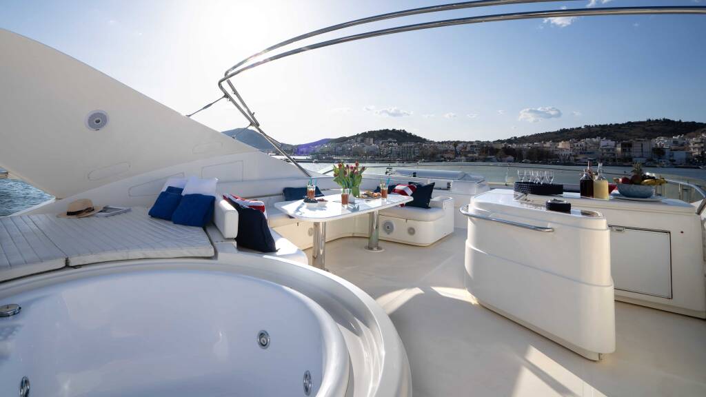 Ferretti Yachts 880 Estia YI