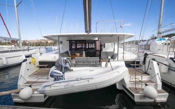 Fountaine Pajot Astrea 42 Follow the Sun