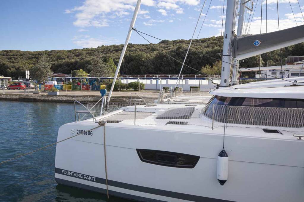 Fountaine Pajot Astrea 42 Follow the Sun