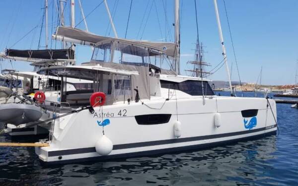 Fountaine Pajot Astrea 42 Wild Baleine