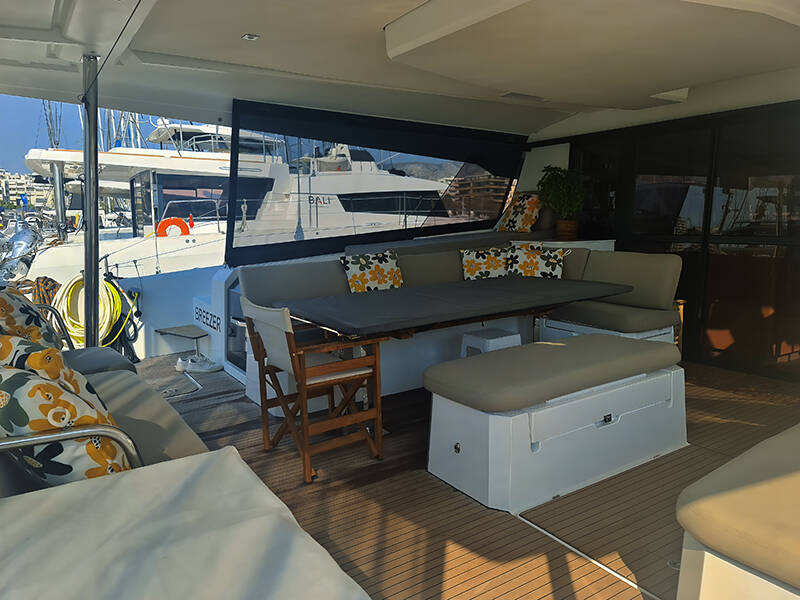 Fountaine Pajot Aura 51 Breezer