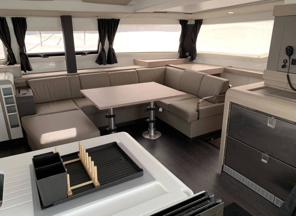 Fountaine Pajot Elba 45 Lazuli