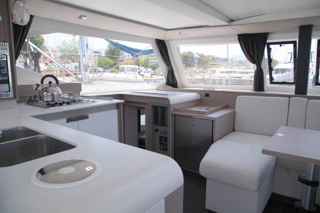 Fountaine Pajot Isla 40 - Quatuor Anasa