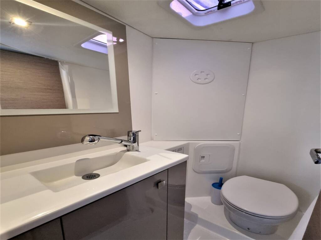 Fountaine Pajot Isla 40 Joy