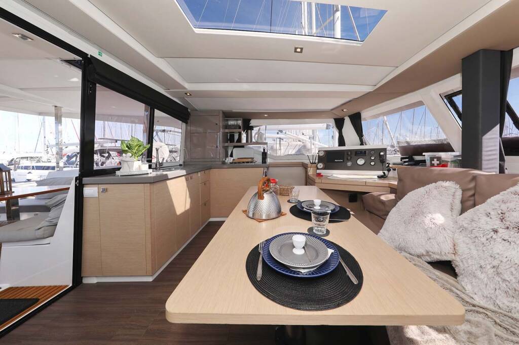 Fountaine Pajot Lucia 40 Tu Tamo 2