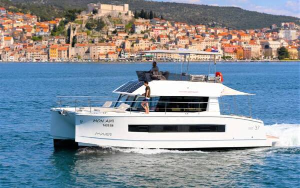 Fountaine Pajot MY 37 Mon Ami