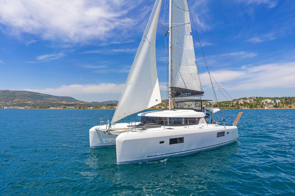 Lagoon 42 White Pearl