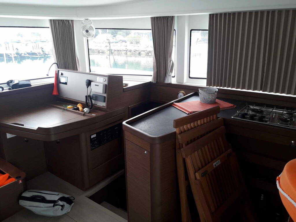 Lagoon 42 ECONOMY