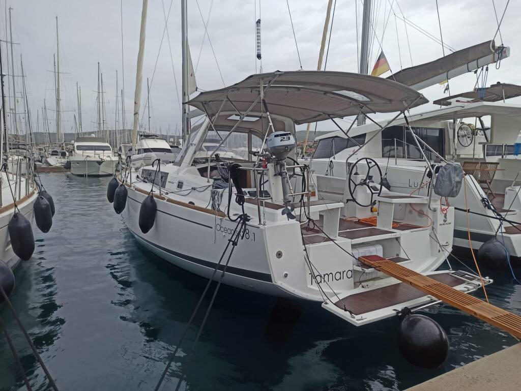 Oceanis 38.1 Tamara