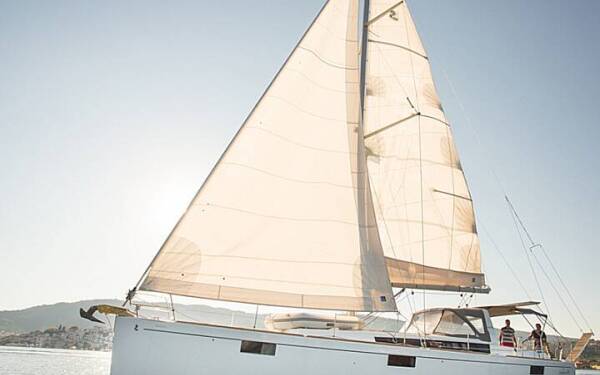 Oceanis 48 Invictus