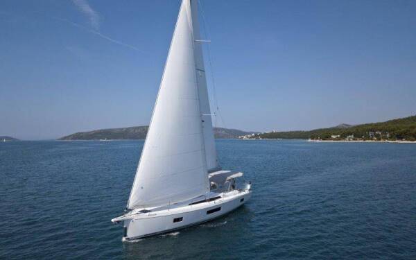 Oceanis 51.1 Miss Alice