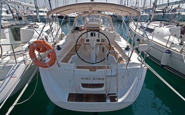 Sun Odyssey 33i Kiki Kiss