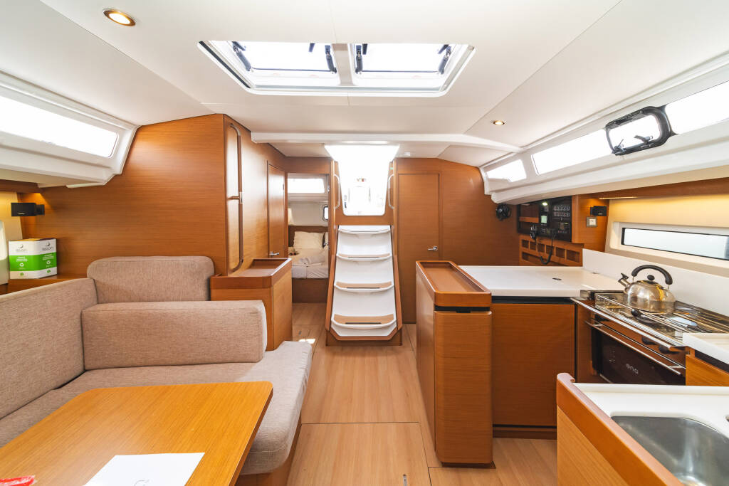 Sun Odyssey 440 Navillera