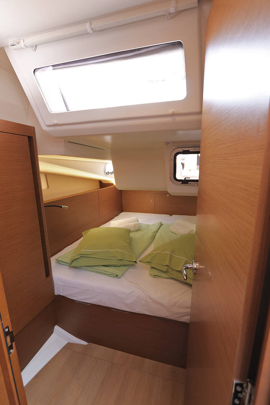 Sun Odyssey 440 Ermis