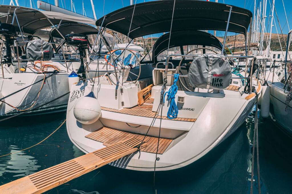 Sun Odyssey 49 Živa