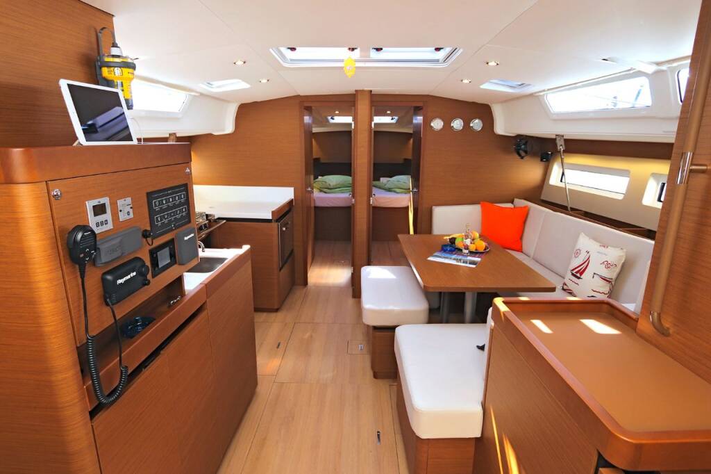 Sun Odyssey 490 Avra